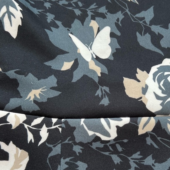 Beautiful floral Patrizia Pepe dress ! - Picture 7 of 11